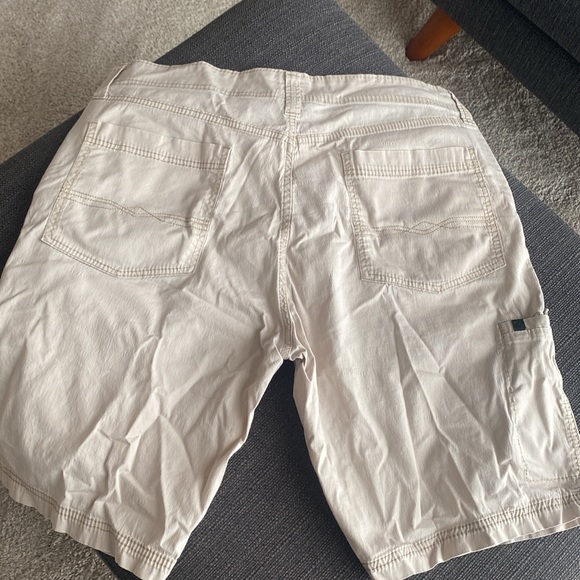 Levi’s Denizen Utility Shorts - Picture 3 of 6